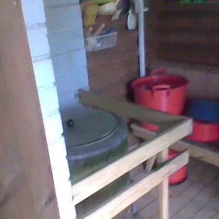 With Private Access To The Sea, 6 Beds!