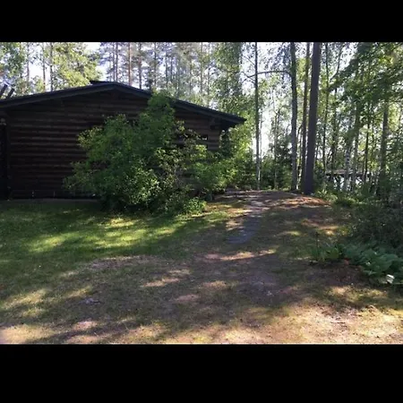 With Private Access To The Sea, 6 Beds!