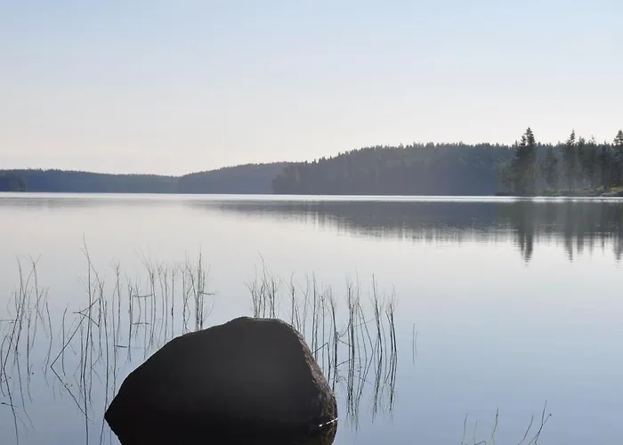 With Private Access To The Sea, 6 Beds! Loma-asunnot